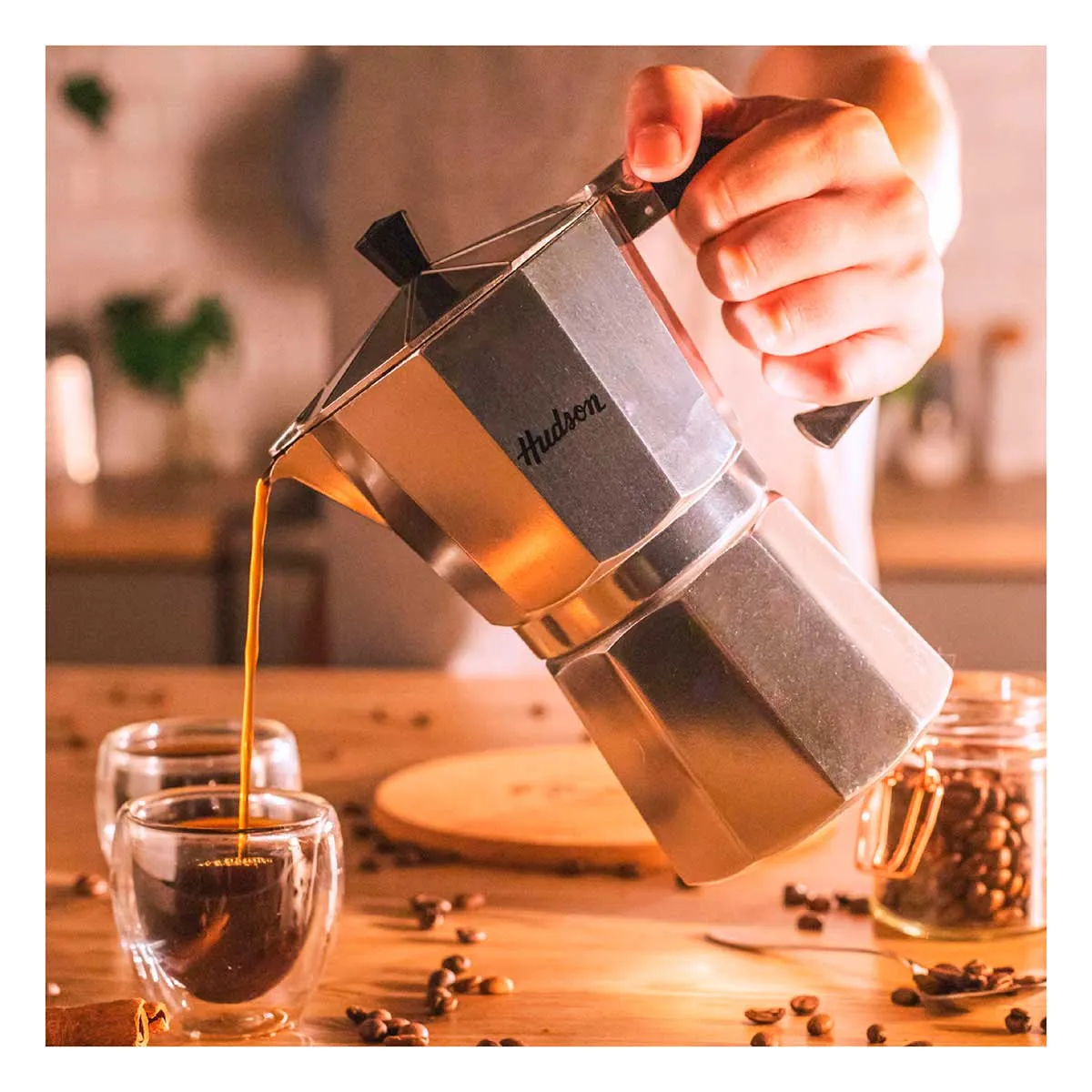 Cafetera Italiana Hudson Aluminio Pulido 6 Tazas M002